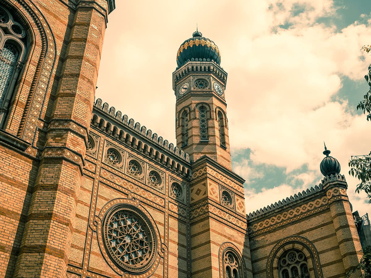 Budapest Dohány Street Synagogue