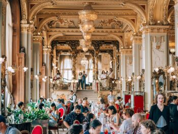 Budapest New York Café