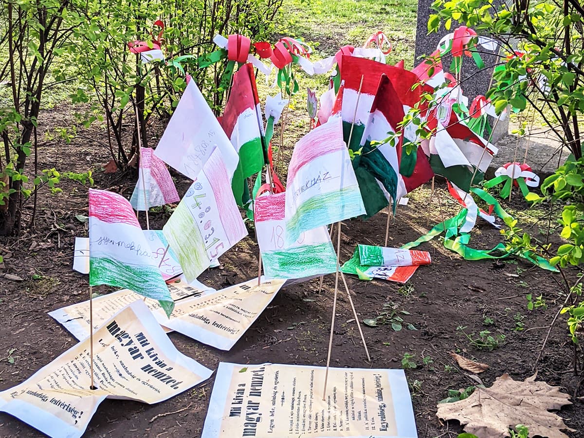 15th March Hungary Revolution Memorial Tricolor Flags