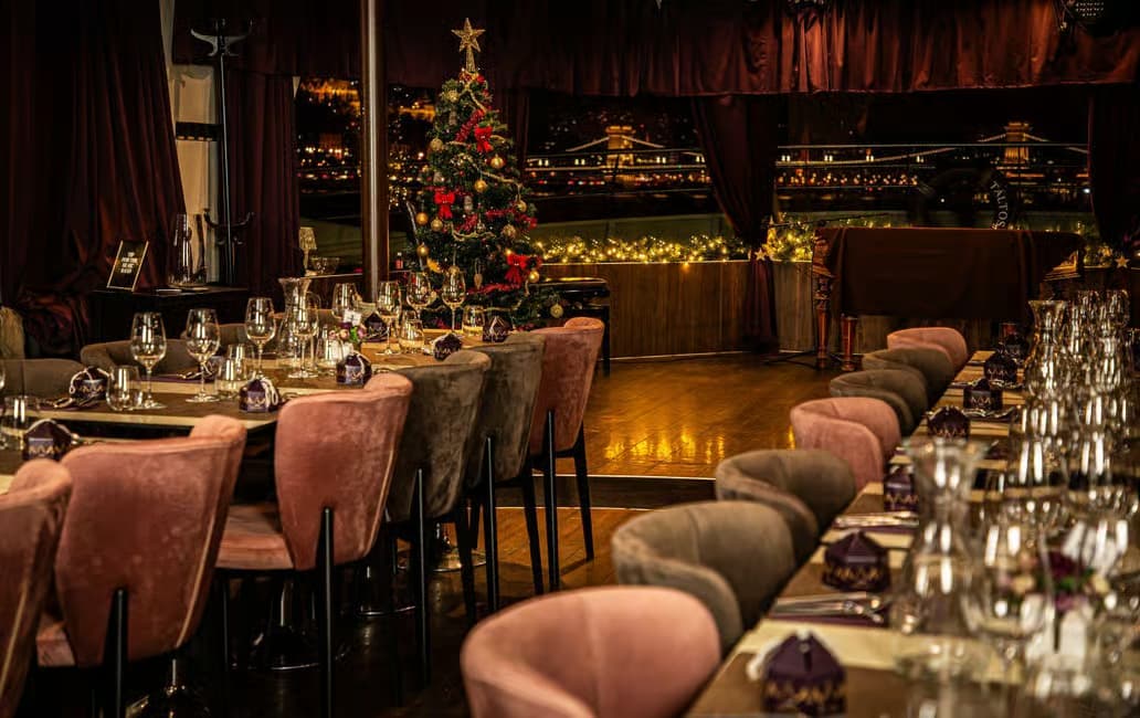 Budapest Christmas Eve Danube Cruise