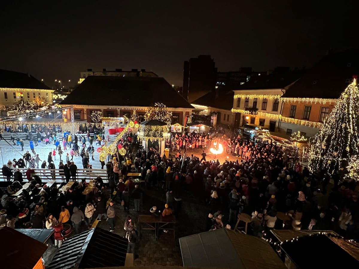Budapest Óbuda Christmas Market in the Evening